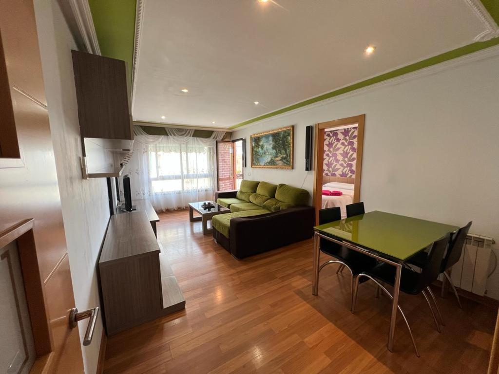 Appartement Apartamento D'Antoni Gaudi à Vila Seca Extérieur photo